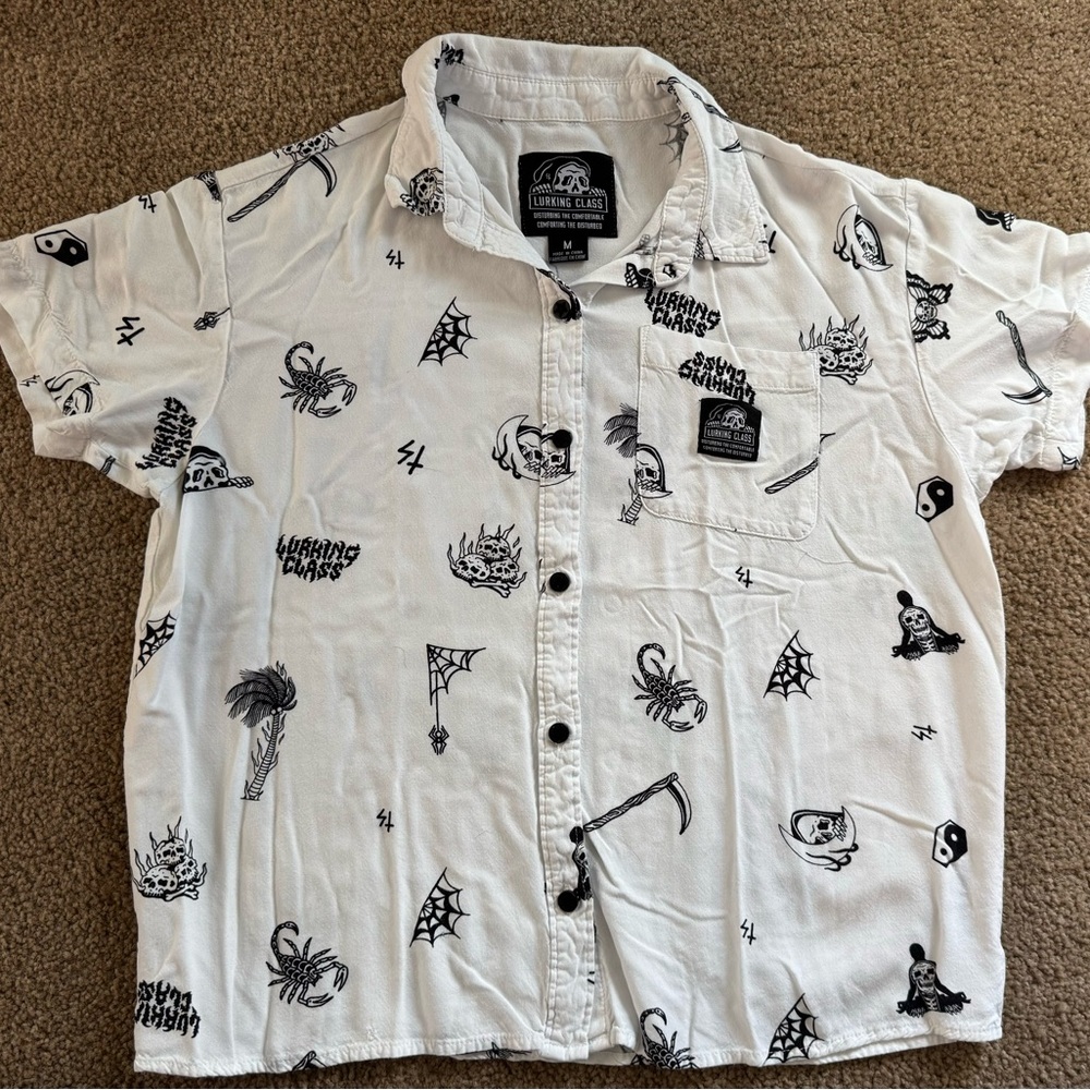 Women’s button down size M